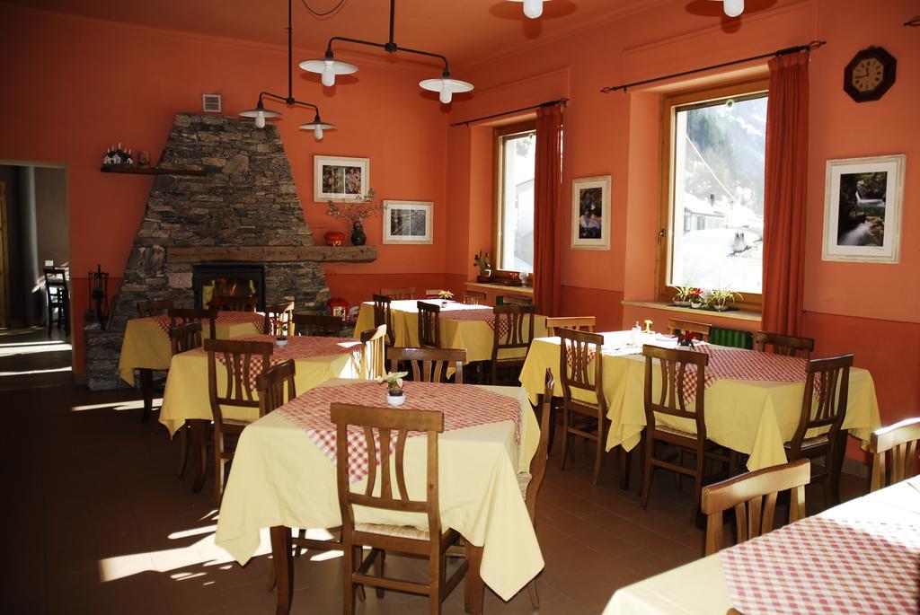 Locanda Del Sorriso Ентраккуе Екстер'єр фото